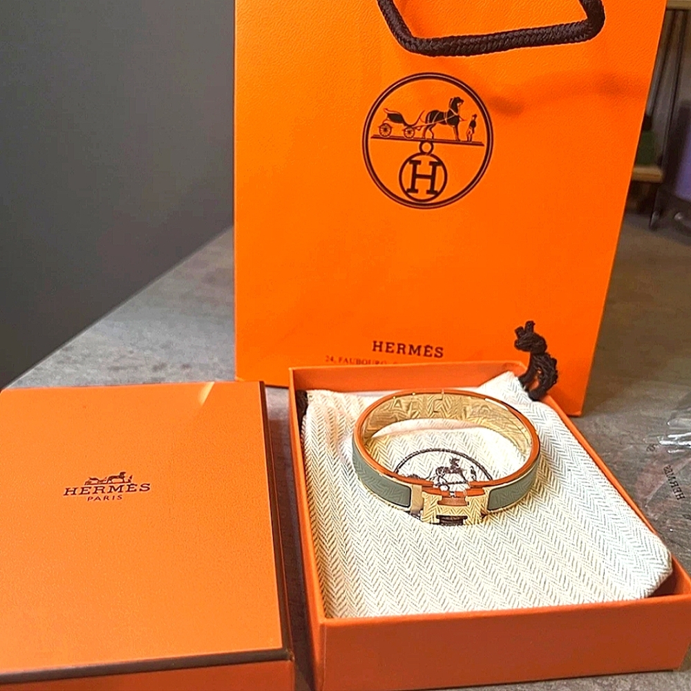 Hermès Mint Gold Bracelet